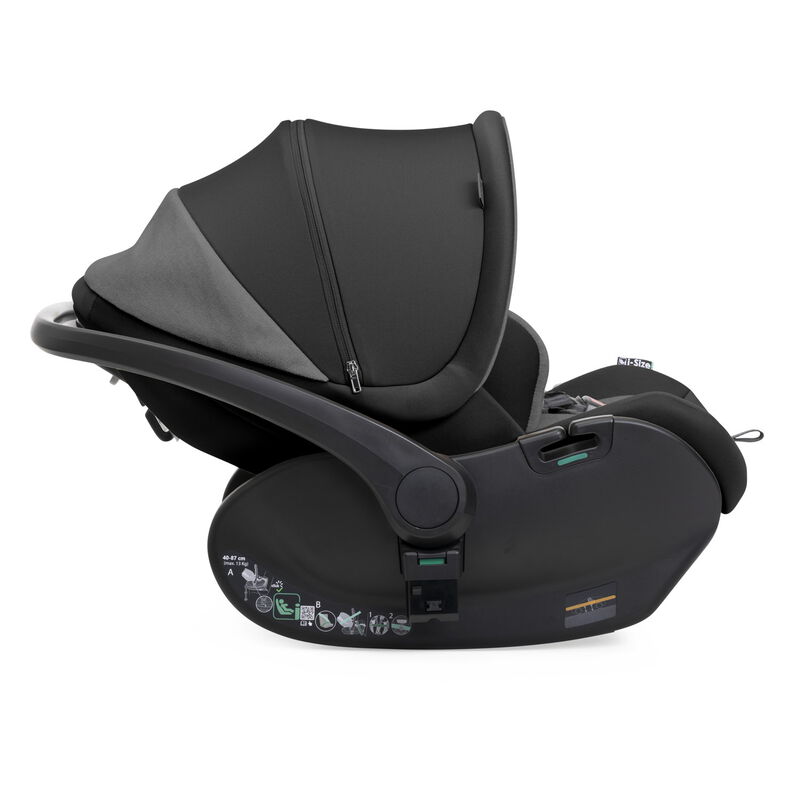 First-Seat Recline I-Size Car Seat Black Satin image number 1